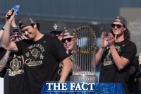  월드시리즈 3연패? LA다저스, 논란의 갈림길 [황덕준의 크로스오버]