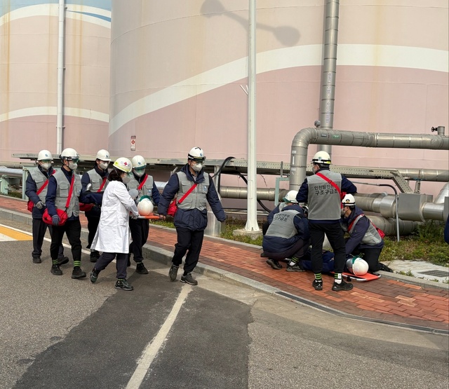 한국중부발전은 지난 6일 인천발전본부에서 2025년 재난 대비 상시 훈련 시범훈련을 시행했다. / 중부발전