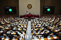  5년 만에 예산안 법정시한 준수…與, 정부 핵심 예산 지키며 '판정승'