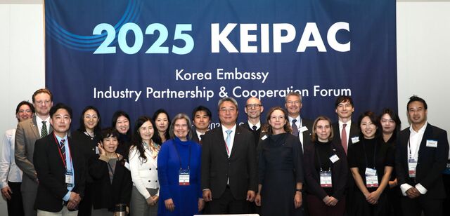 한국산업기술기획평가원(KEIT)은 지난 3일 서울 코엑스에서 주한 대사관 관계자들을 초청해 코리아 테크 페스티벌 연계 네트워킹 데이 행사를 개최했다. / KEIT