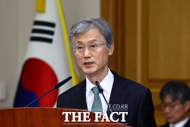 조희대 대법원장이 5일 서울 서초구 대법원에서 열린 전국법원장회의에서 인사말을 하고 있다./뉴시스