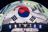  [속보] 한국축구, 멕시코 남아공과 같은 A조...갈수록 '행운'