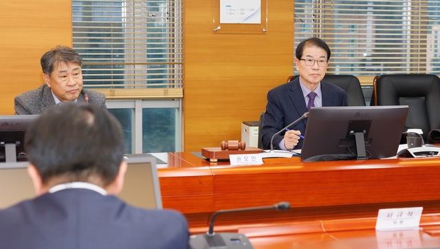 한국서부발전은 지난 15일 충남 태안 본사에서 ‘2025년 제8차 ESG위원회’를 개최했다. / 서부발전