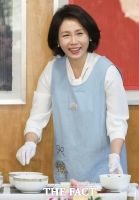  김혜경 여사, '한중 교류' 中 여성 인사 초청 오찬…떡만두국 대접