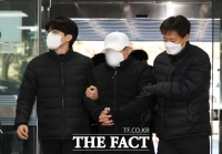  '15명 사상' 종각역 사고 택시기사 구속심사 출석…'묵묵부답'