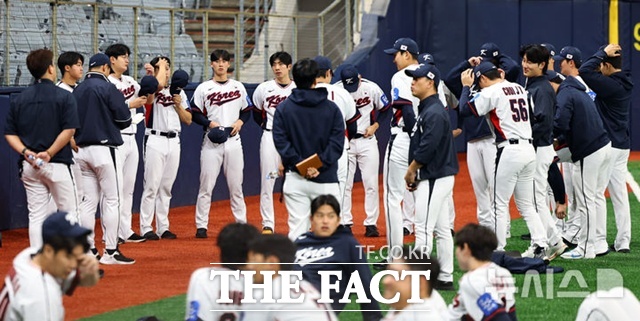 프로야구는 2년 연속 1000만 관중 돌파로 국민 스포츠의 자리를 굳혔다. 이번 WBC는 팬들의 기대에 호응해 반드시 좋은 성적을 거둬야 한다. /뉴시스