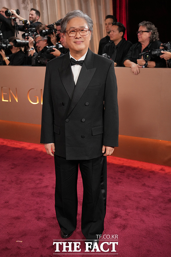 레드카펫 선 박찬욱 감독.