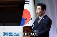  재일동포 만난 李 