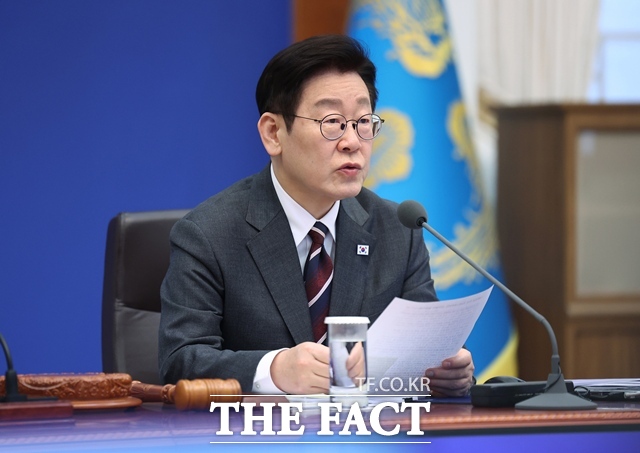 이재명 대통령이 3일 오후 청와대에서 주재한 제4회 국무회의에서 발언하고 있다. /뉴시스