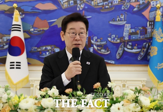 이재명 대통령이 4일 청와대에서 열린 청년일자리와 지방투자 확대를 위한 기업간담회에서 발언하고 있다. /뉴시스