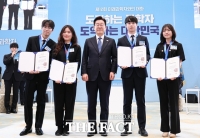  미래과학자 만난 李 