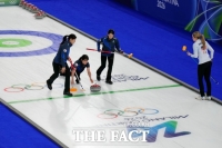  [동계올림픽] 여자 컬링 대표팀, 첫 경기서 美에 4-8 패배