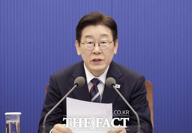 이재명 대통령이 19일 청와대에서 주재한 제24차 수석보좌관회의에서 발언하고 있다. /뉴시스