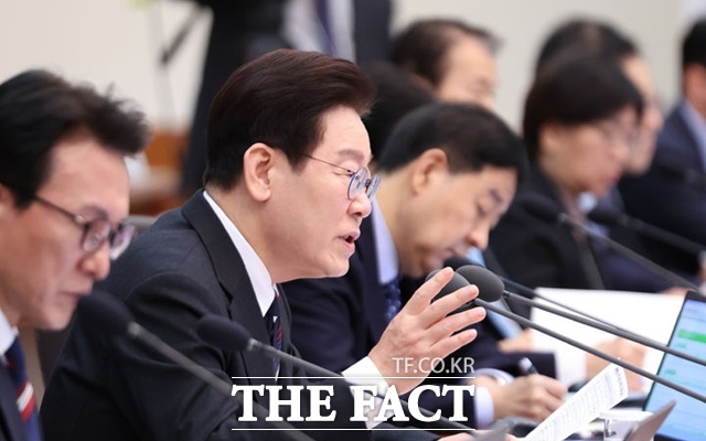 이재명 대통령이 24일 청와대에서 주재한 제6회 국무회의에서 발언하고 있다. /뉴시스