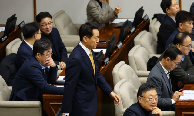 오세훈 서울시장이 24일 오후 서울 중구 서울특별시의회에서 열린 서울시의회 제334회 임시회 개회식에 참석하고 있다. /뉴시스