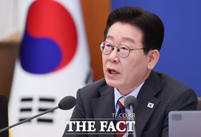 이재명 대통령이 5일 오전 청와대에서 주재한 제8회 임시 국무회의에서 발언하고 있다. /뉴시스