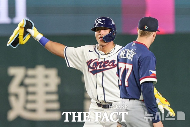 한국 타선의 핵 안현민이 일본을 상대로 어떤 활약을 펼칠 지 관심이 집중되고 있다. /도쿄=뉴시스