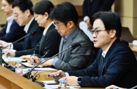  석유 최고가격제 첫날…현장 찾은 김정관 “불법 용납 안 돼”