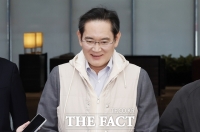  이재용 삼성전자 회장, 베이징 출장…글로벌 기업인 만나 협력 모색