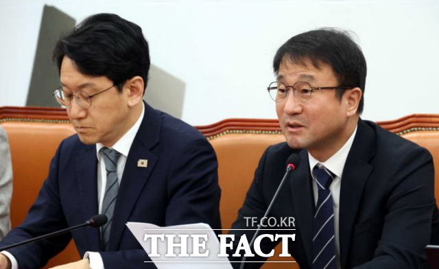 한병도 더불어민주당 원내대표가 26일 오전 서울 여의도 국회에서 열린 정책조정회의에서 발언을 하고 있다./뉴시스