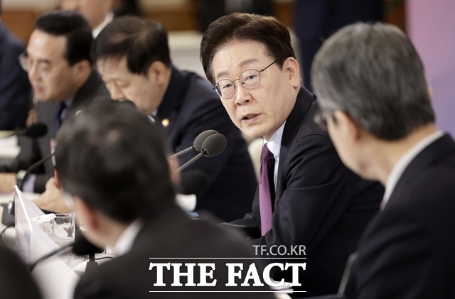 이재명 대통령이 9일 청와대에서 주재한 국민경제자문회의 제1차 전체회의에서 발언하고 있다. /뉴시스