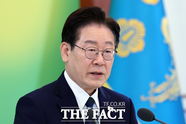 이재명 대통령이 10일 청와대에서 열린 민주노총 초청 간담회에서 발언하고 있다. /뉴시스