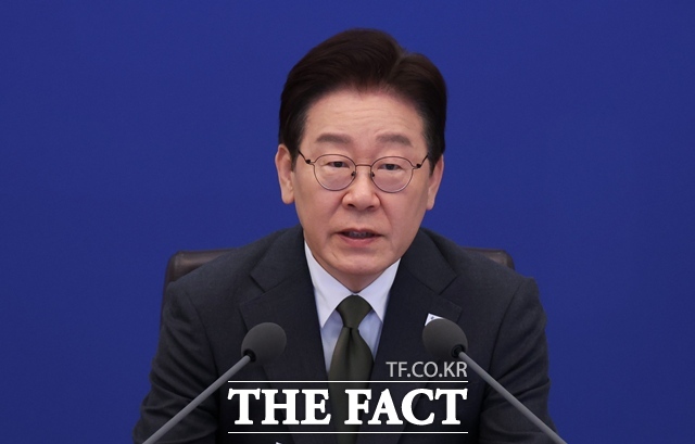 이재명 대통령이 14일 청와대에서 주재한 제16회 국무회의 겸 제5차 비상경제점검회의에서 발언하고 있다. /뉴시스