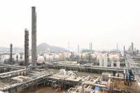  석화 구조개편 고삐…인허가·환경 특례 담은 시행령 의결