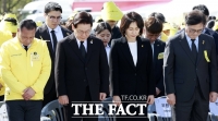  세월호 기억식 참석한 李 