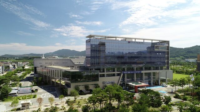 한국가스안전공사는 한국산업특수가스협회와 지난 16일부터 이틀간 전남 여수 유탑 마리나 호텔에서 ‘제9회 독성가스 안전기술 향상 연구회’를 개최했다. / 가스안전공사