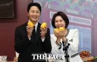  김혜경 여사, '베트남 속 한국' 서호 롯데몰서 'K-문화관광대전' 관람