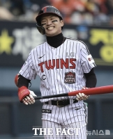  ‘집념’의 LG, 넘어지고 쓰러져도 다시 일어섰다…‘간절함’이 부른 ‘승리’