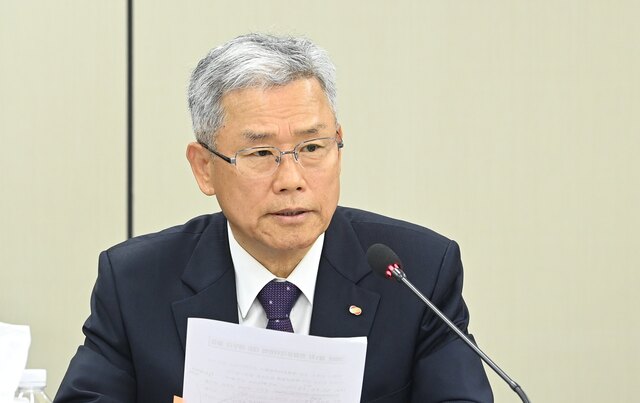 한국전력은 7일 서울 한전 아트센터에서 ‘2026년 제1차 청렴윤리위원회’를 열고 청렴·윤리경영 및 내부통제 강화를 위한 주요 정책을 논의했다. / 한전