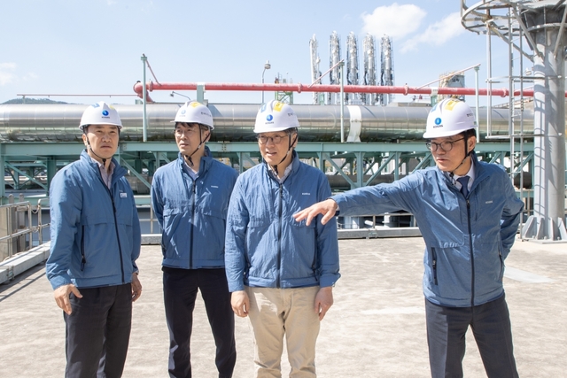 한국가스공사는 다음 달 19일까지 평택·인천·통영·삼척·제주 등 전국 5개 LNG 기지를 대상으로 ‘2026년 집중안전점검’을 실시한다. / 가스공사