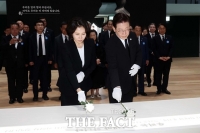  李 대통령 부부, '5·18 상징' 옛 전남도청 방문…항거 역사 되새겨