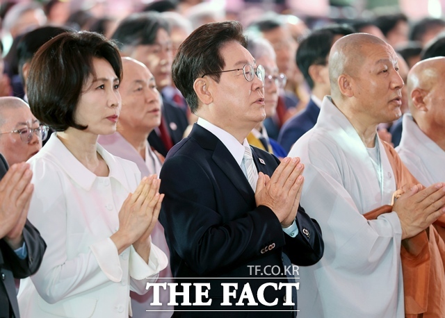 이재명 대통령은 24일 부처님오신날을 맞아
