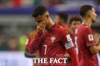  호날두도 눈물의 퇴장…네이마르 이어 월드컵 작별