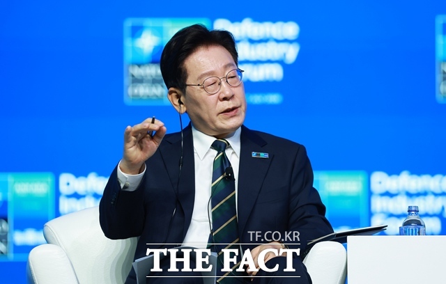 이재명 대통령이 7일(현지시간) 튀르키예 앙카라 컨벤션센터에서 열린 NATO 방산포럼 제4세션에서 발언하고 있다. /뉴시스
