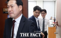  '장외투쟁' 눈돌린 장동혁, '징계 거리두기' 한동훈…엇갈린 셈법