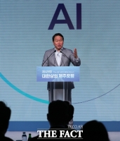  대한상의 '제주포럼' 개막···최태원, AI·반도체 전문가와 '특별 대담'