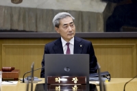  물가·환율 부담에 기준금리 인상…한은, 3년6개월 만에 긴축 전환
