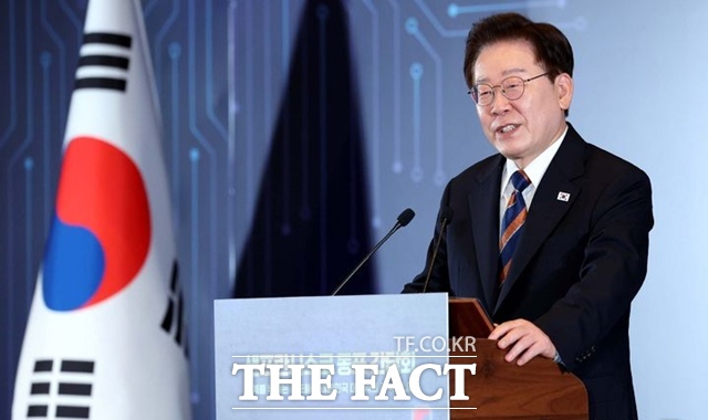 이재명 대통령이 25일(현지시간) 미국 샌프란시스코 시내 한 호텔에서 개최한 동포 오찬간담회에서 발언하고 있다. /뉴시스
