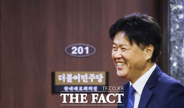 더불어민주당 최고위원 선거 예비경선에 출마했던 이건태·박성준 의원이 김용 최고위원 후보에 대한 지지를 선언했다. 사진은 김 후보. /뉴시스