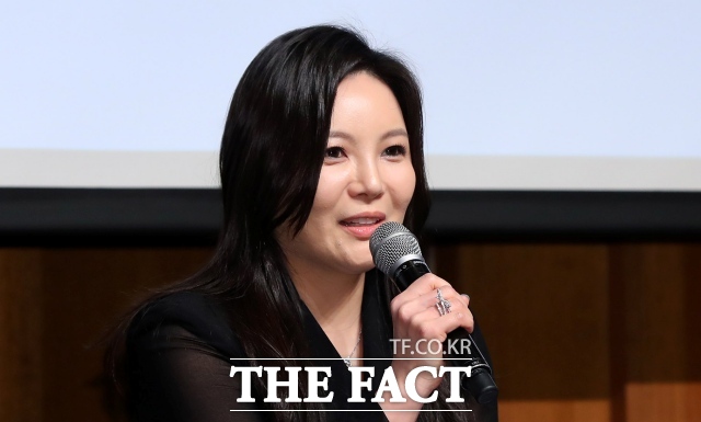 300억원대 사기 혐의를 받는 연예기획사 원헌드레드 레이블 차가원 대표가 3일 구속기로에 선다./뉴시스