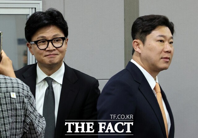 당원권 정지 2년 등 차기 총선 출마 자체가 어려워지는 수준의 징계가 내려질 경우 대상자들의 법적 대응 가능성이 한층 커질 것으로 보인다. 오른쪽은 진종오 의원./뉴시스