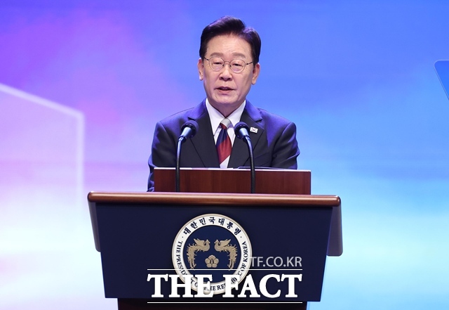 이재명 대통령이 15일 열린 제81주년 광복절 경축식에서 발언하고 있다. /뉴시스