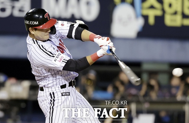LG 문정빈은 문승훈 KBO 심판위원의 아들이다. 해태 시절 거포로 이름을 날렸던 아버지를 닮아 엄청난 힘을 자랑한다. /뉴시스