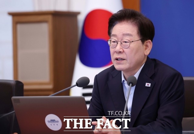 이재명 대통령이 25일 청와대에서 주재한 제37회 국무회의에서 발언하고 있다. /뉴시스