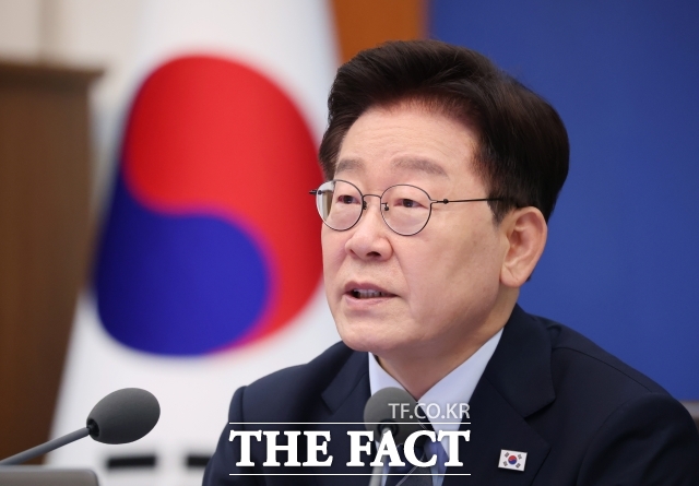 이재명 대통령이 1일 청와대에서 주재한 제38회 국무회의에서 발언하고 있다. /뉴시스