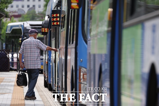 조합은 10.32% 임금 인상안을 제시했으나 노조 측이 이를 받아들이지 않고 교섭 결렬을 선언했다고 주장했다. /뉴시스